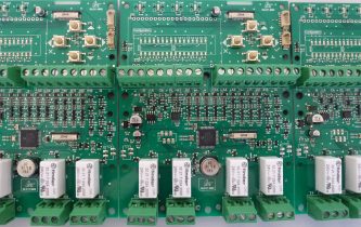 Alimentation à découpage avec gestion des sorties